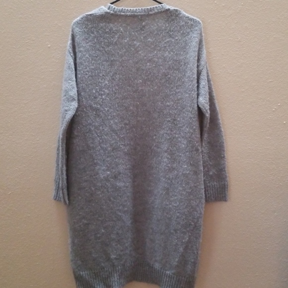 LAST CHANCE- PULLING DEC. 7th -Long grey sweater. - Picture 4 of 6